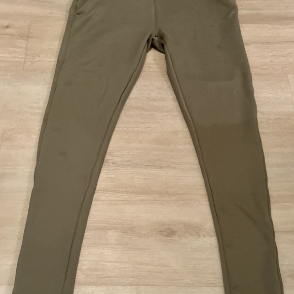 Streetwear Society Green Leggings XL - Stylish, Tight Fit, Good Condition - Picture 11 of 15